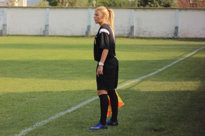 Igra prema pravilima .